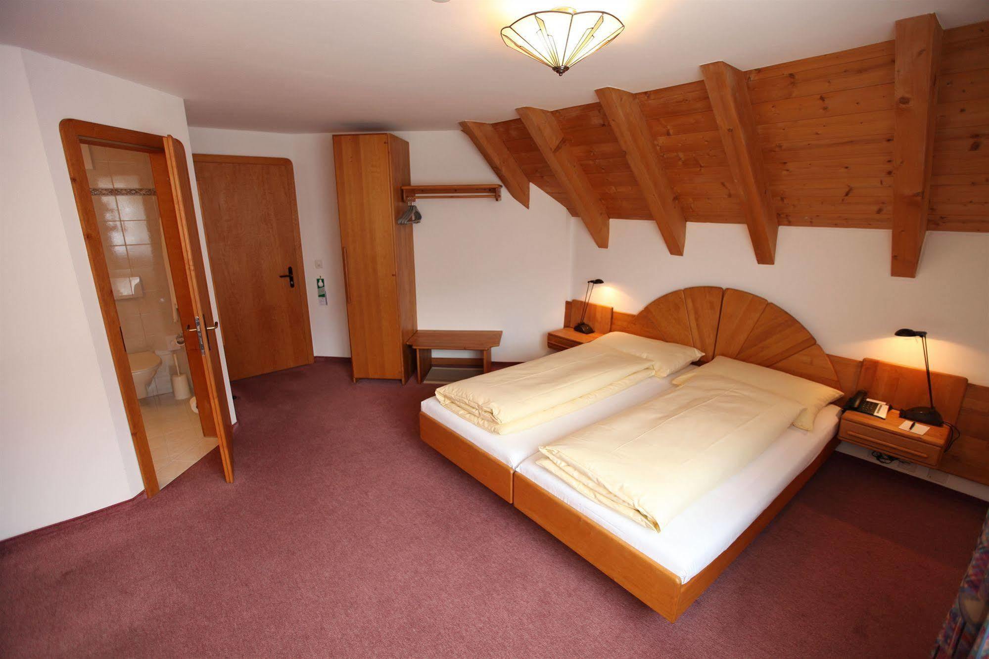Typically Swiss Hotel Altana Scuol Εξωτερικό φωτογραφία